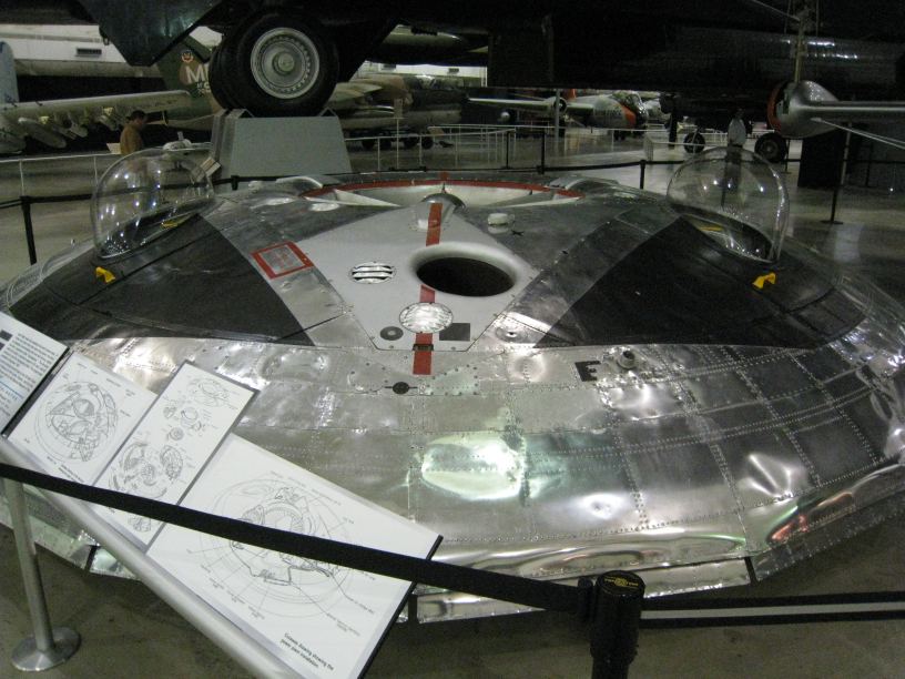avro2.jpg