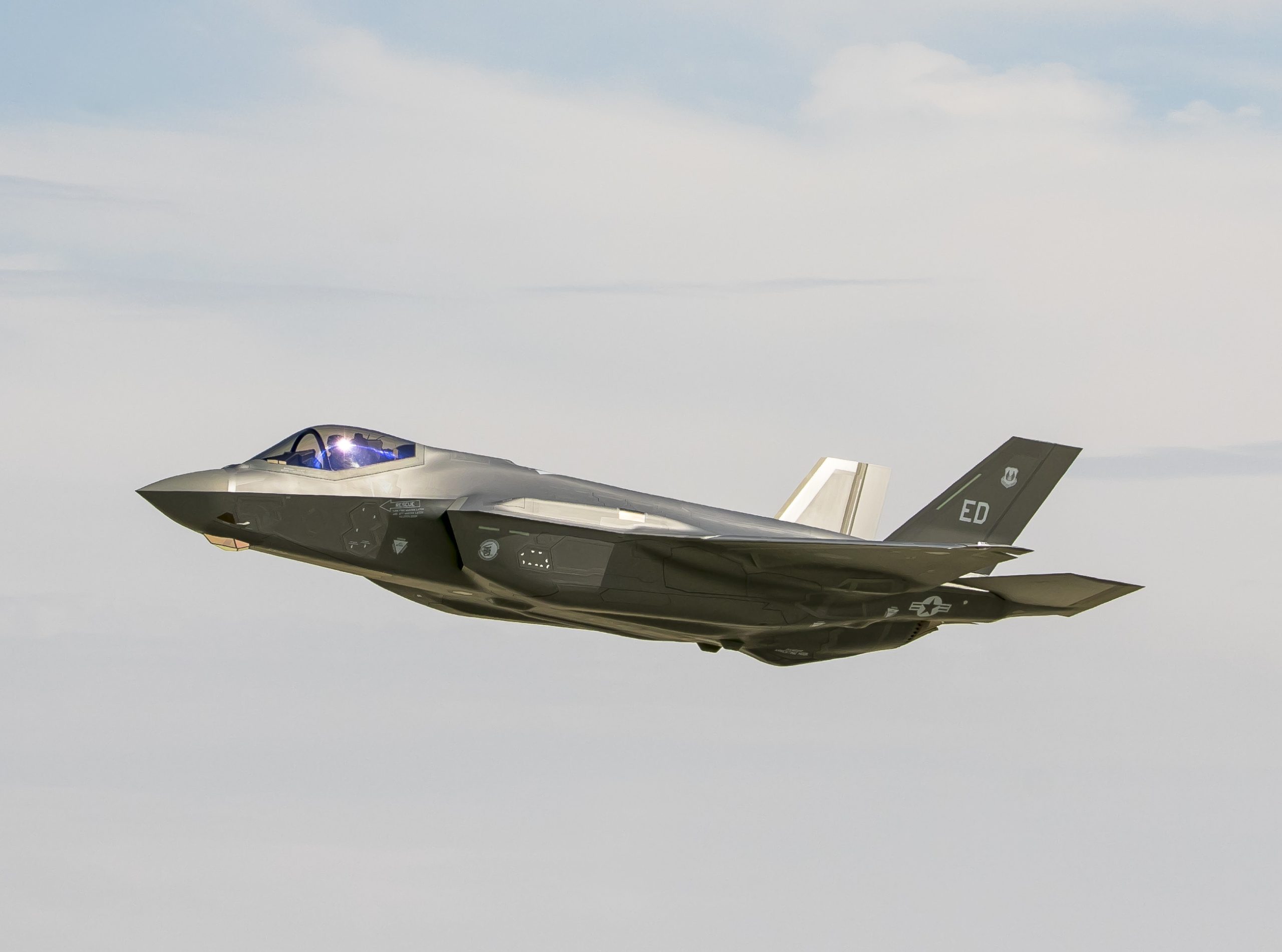 www.airandspaceforces.com