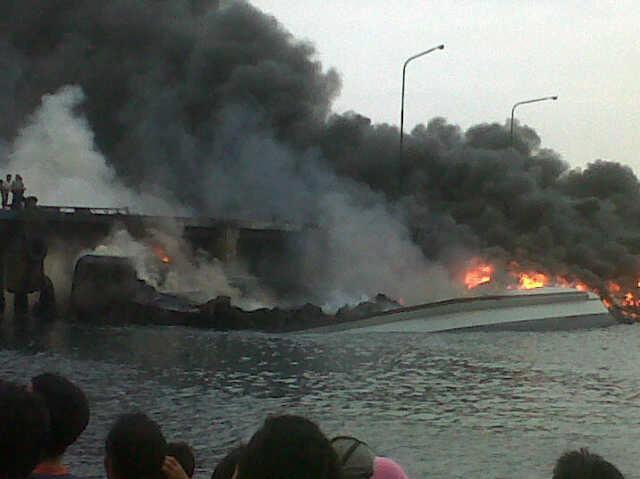 kri-klewang-fire.jpg