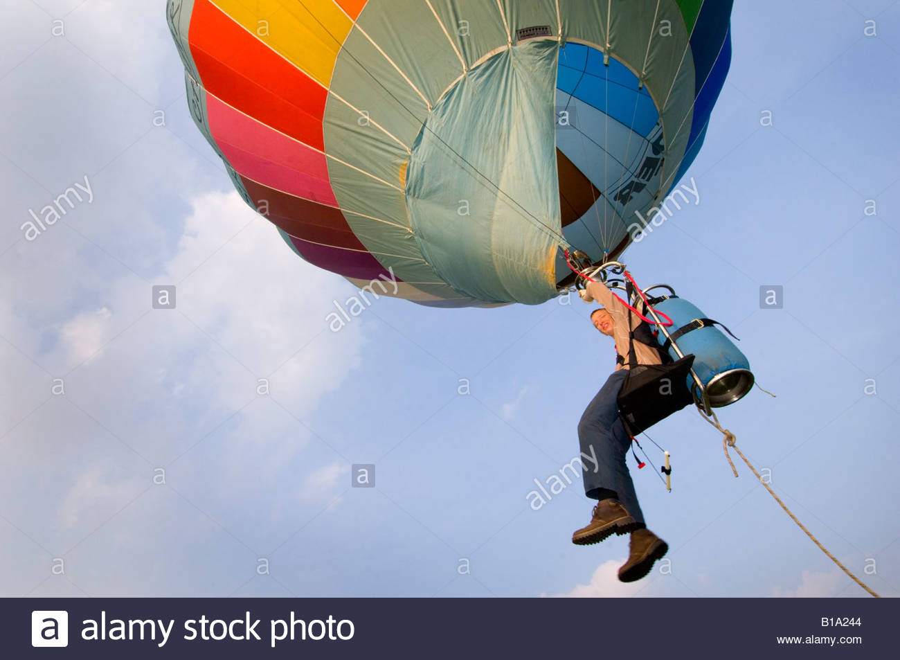 cloud-hopping-in-a-one-man-hot-air-balloon-bristol-uk-B1A244.jpg
