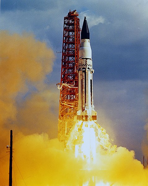 478px-Saturn_SA5_launch.jpg