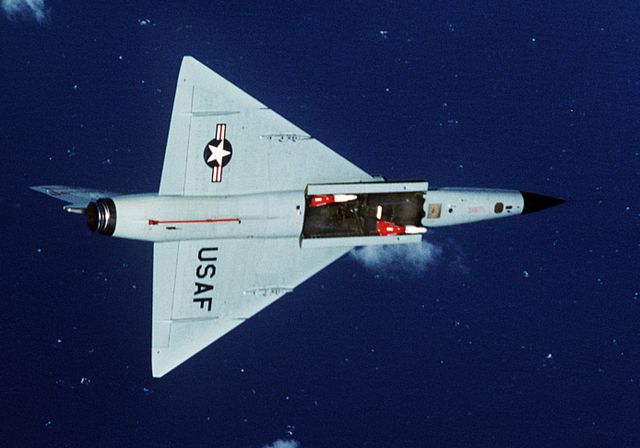 640px-F-106A_119th_FIS_weapons_bay_with_AIM-4_1984.JPEG