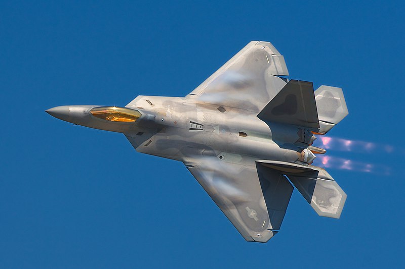 800px-Lockheed_Martin_F-22A_Raptor_JSOH.jpg