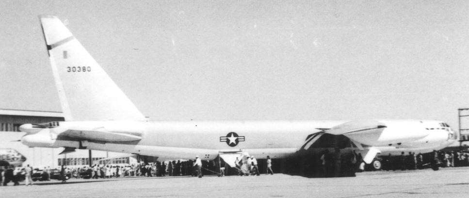 B-52B_53-0380.jpg
