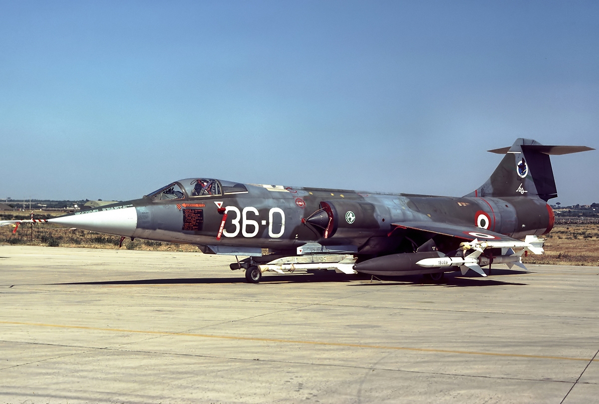 Lockheed_F-104S_ASA-M_Starfighter,_Italy_-_Air_Force_JP6990065.jpg