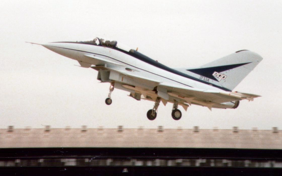 British_Aerospace_EAP_at_the_Farnborough_Air_Show%2C_1986.jpg