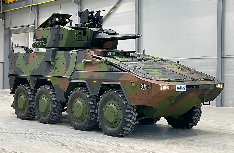 New_variant_of_Boxer_8x8_armored_fitted_with_RT60_turret_for_Middle_East_customer_925_001.jpg
